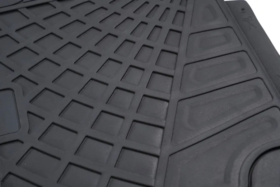 Autozone Bilmatte sett med 4 stk. gummi -