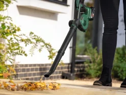 New Bosch UniversalLeafBlower 18V-130 løvblåser 2,5 Ah
