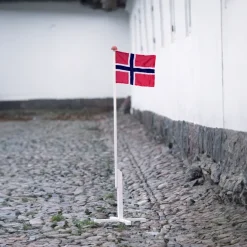 Clearance Flaggstang med norsk flagg 1,6 meter