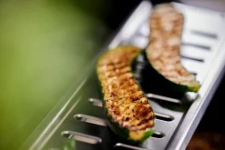 Best Grillexpert Gassgrill med 4 brennere og bakbrenner – Svart