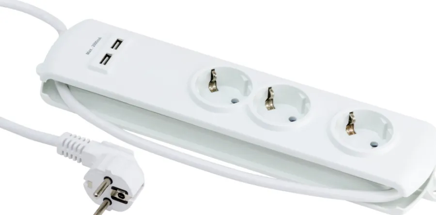 Elworks Skjøteledning 3-veis m/USB 1,4 meter