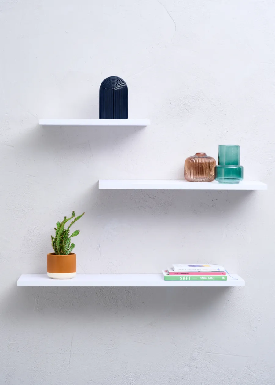 Sale DAY Svevehylle MDF 58 x 20 cm - Hvit